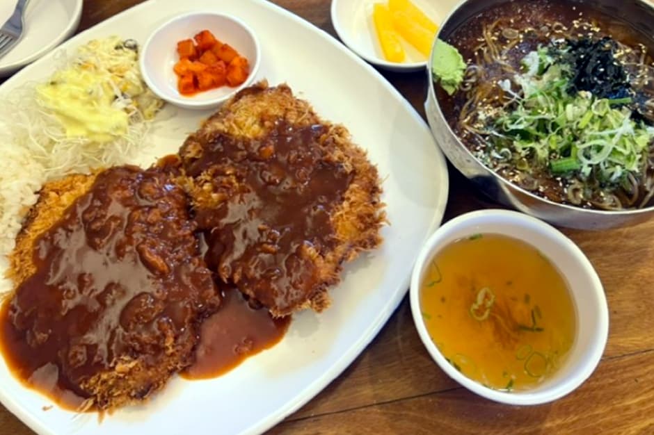 서울시_용산구_돈까스잔치 동빙고점_음식사진2