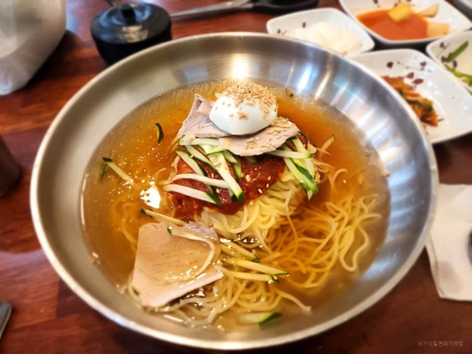 경기도_고양시_가야밀면돼지국밥_음식2