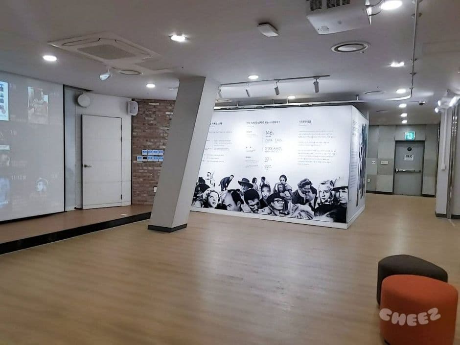 라이브러리 자료실_내부6