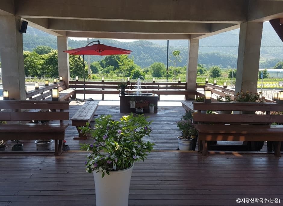 경기도_포천시_지장산막국수(본점)_테라스