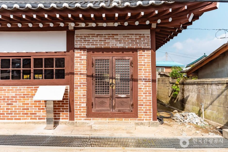 논산_구 강경성결교회 예배당 (5)