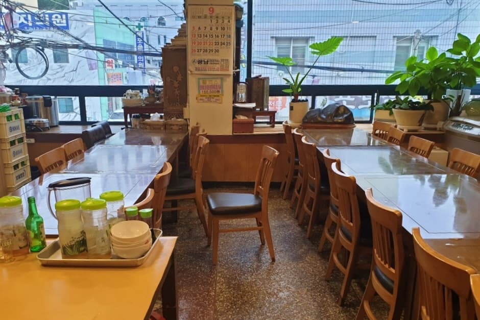 영란횟집_실내1