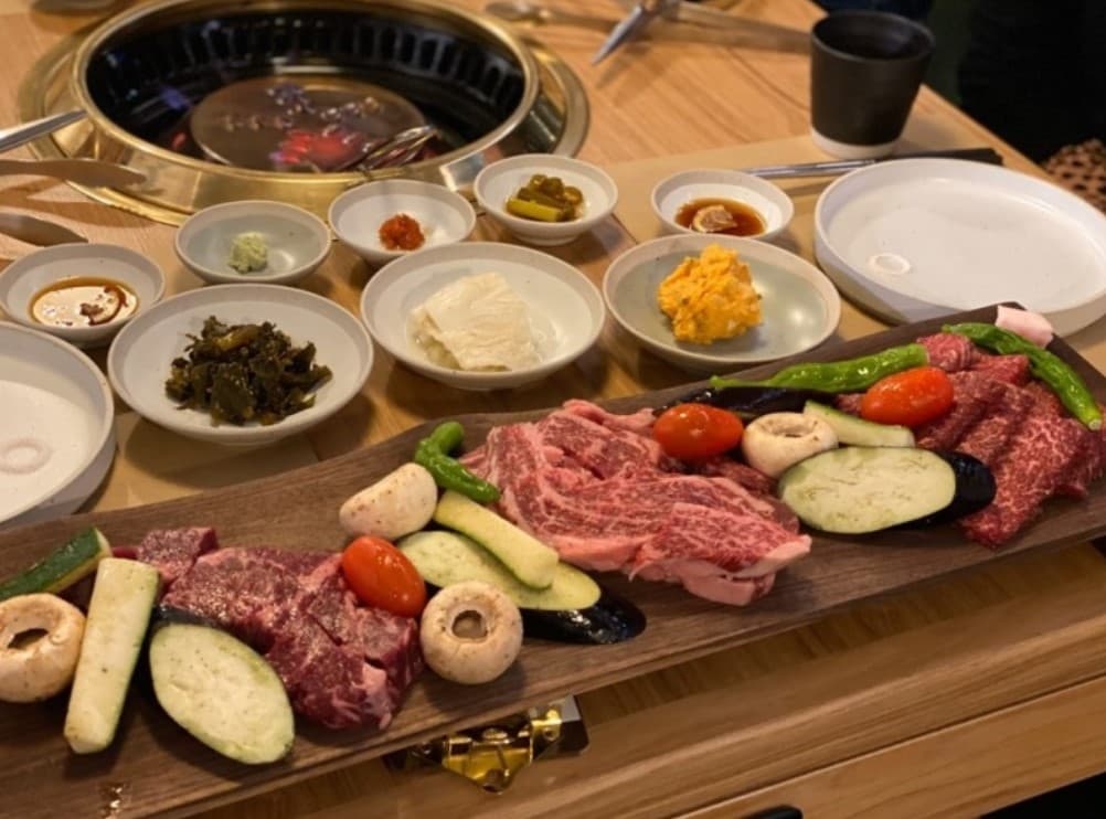서울_마포구_핑크솔트 숯불구이_음식1