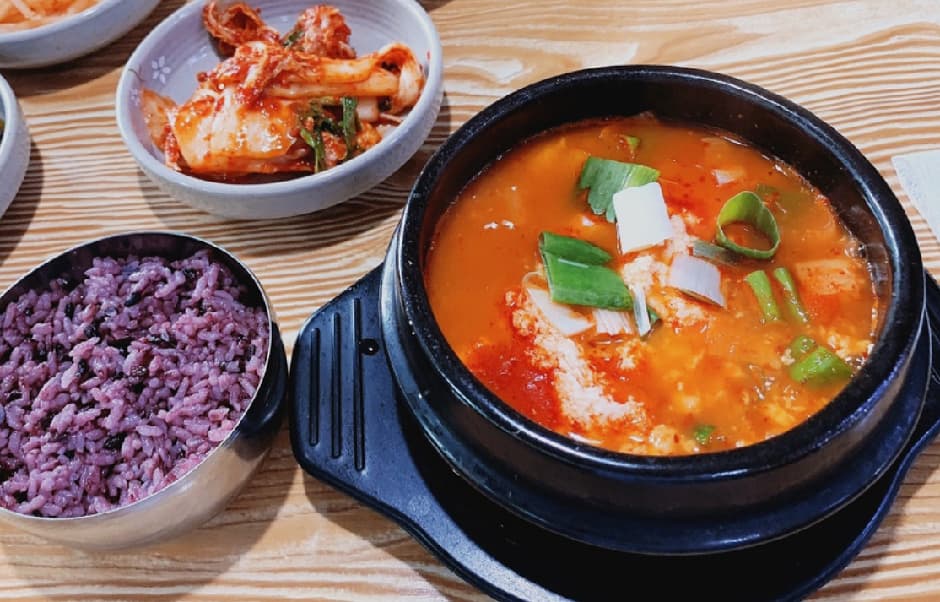 백년옥_뚝배기순두부
