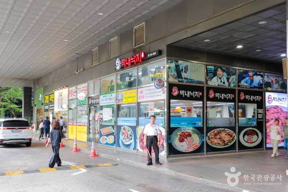 서울 종로 낙지볶음 골목 (3)_e