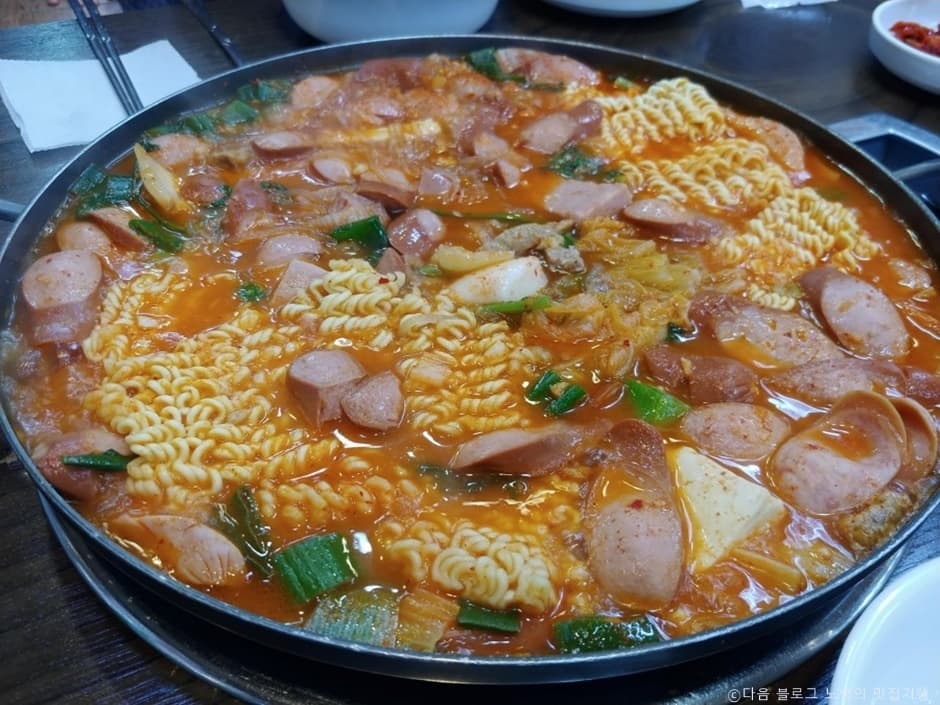 경기도_동두천시_호수식당부대찌개_부대찌개