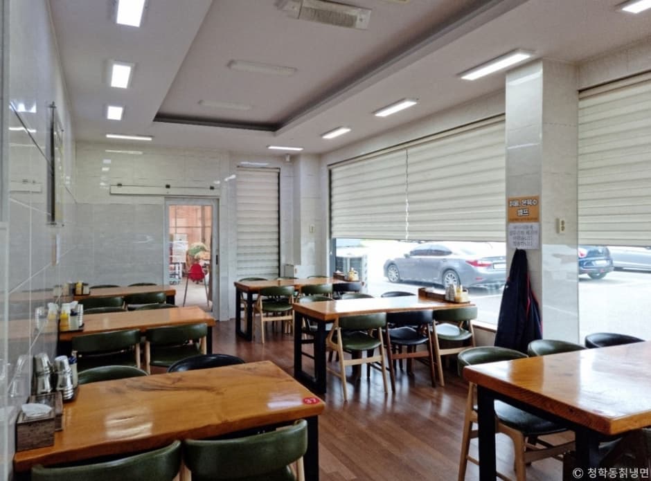 경기도_화성시_청학동칡냉면_실내좌석