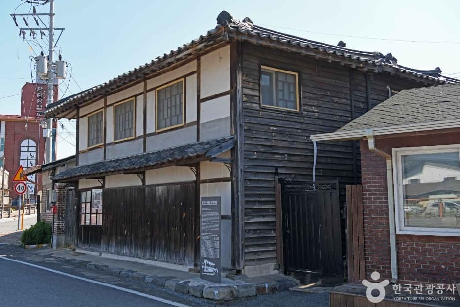 강경 구 연수당 건재 약방 (3)