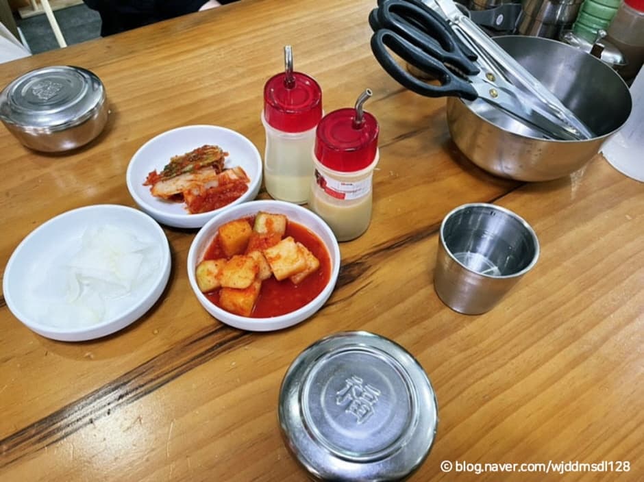 충북_청주시_청주본가본점_음식_2