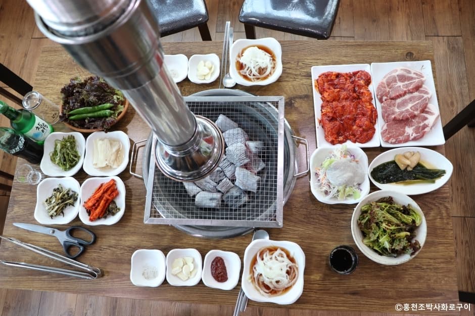 이운성_강원도_홍천군_홍천조박사화로구이_음식2