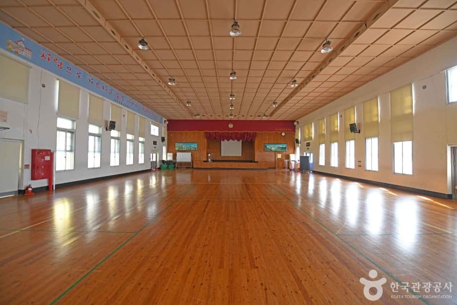 강경 중앙초등학교 강당 (4)