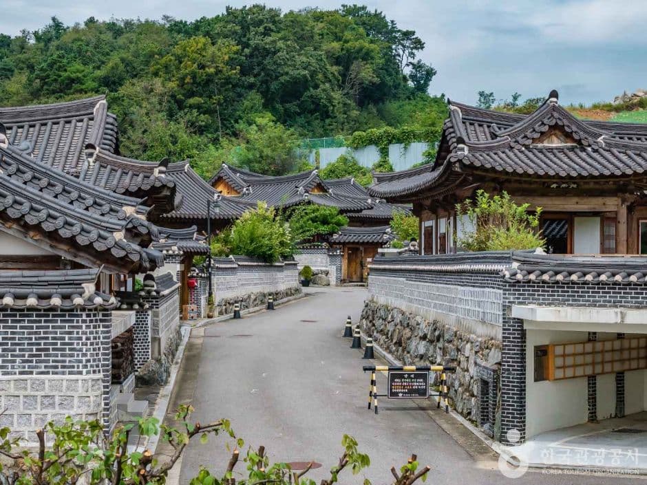 충북_청주_오창 미래지 한옥마을_2769810 (15)