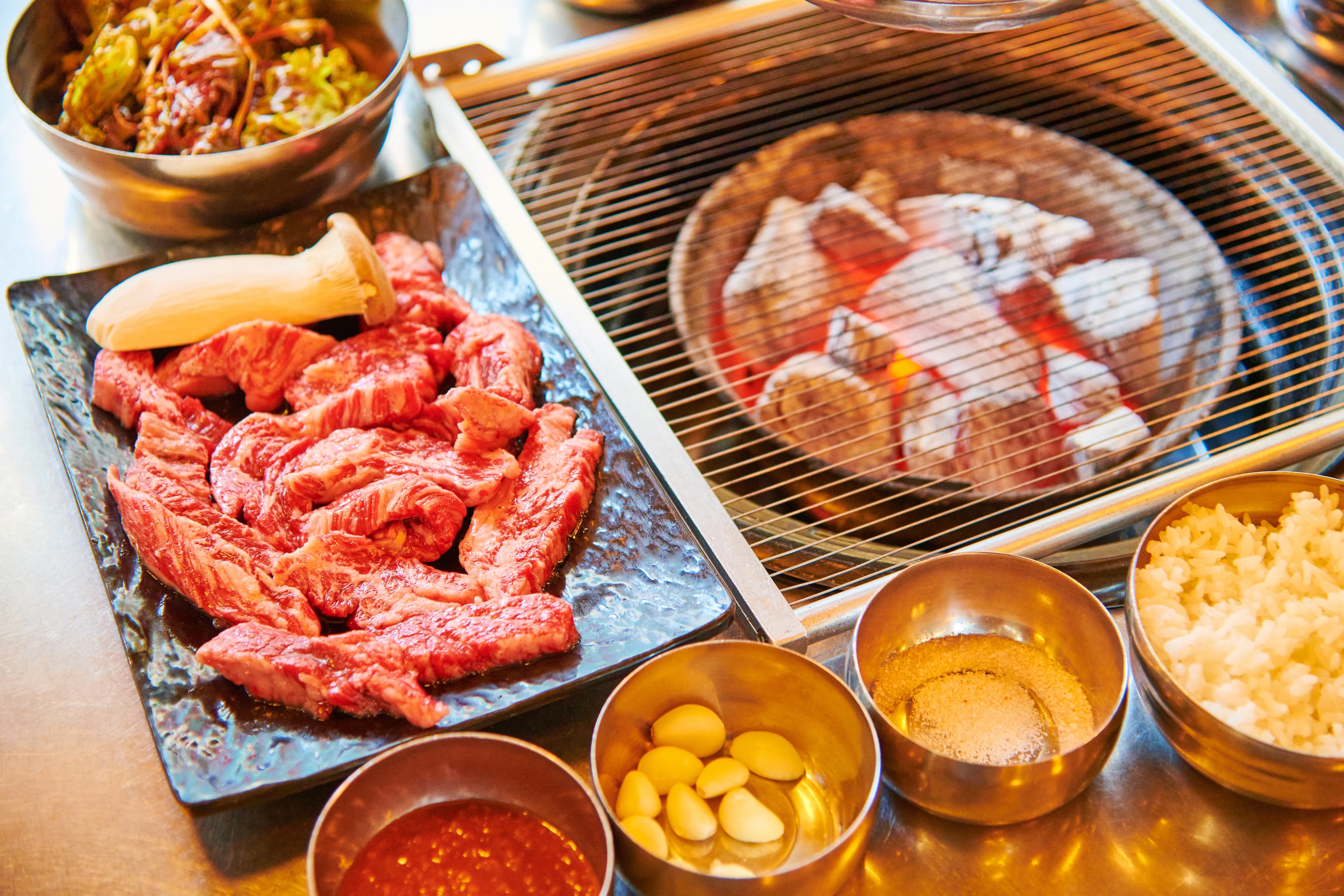 Chosun Hwaro Gui (조선화로구이)