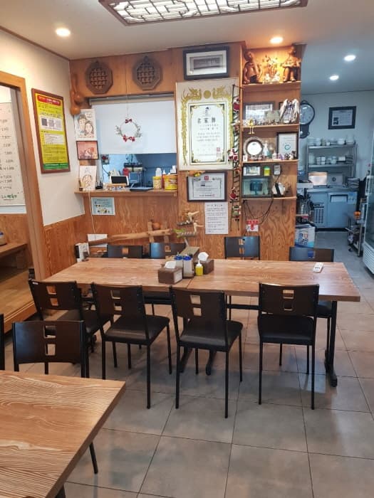 [백년가게]메바우명가춘천막국수_내부2