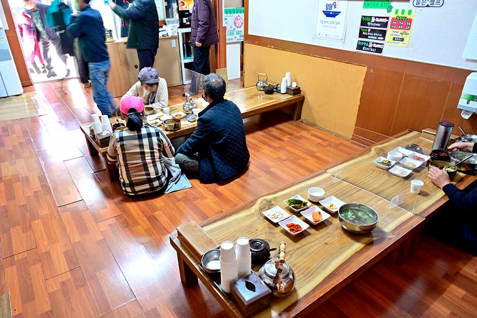 화랑식당_내부