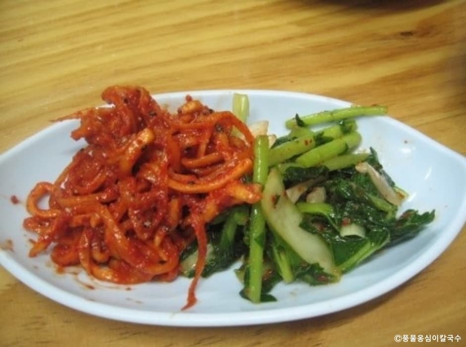 이운성_강원도_춘천시_풍물옹심이칼국수_음식2