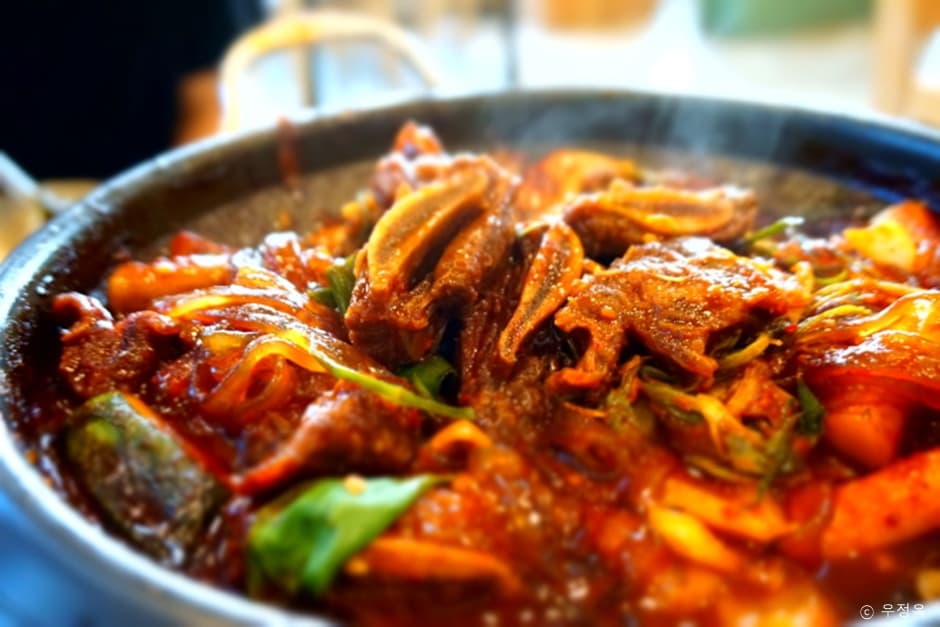 우정옥_매운소곱창갈비찜