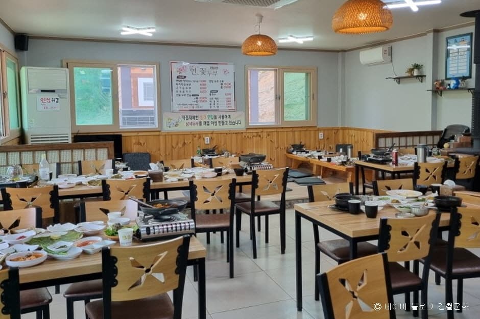 전라북도_진안군_연꽃두부_내부_01