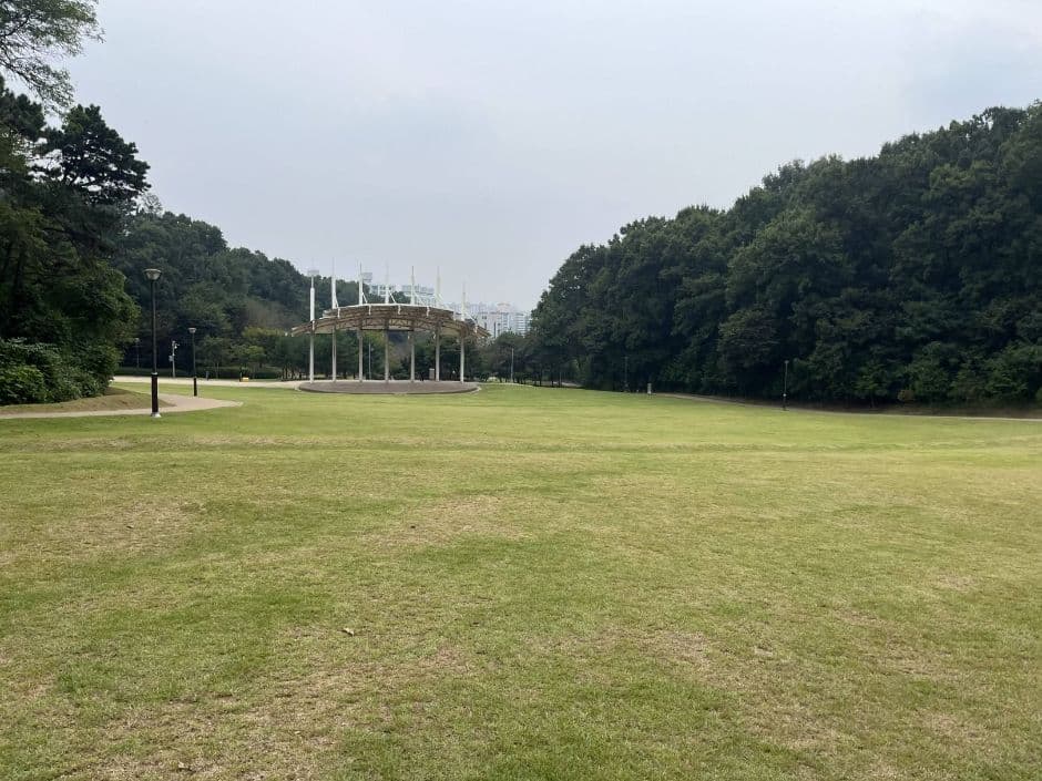 부락산분수공원 잔디광장