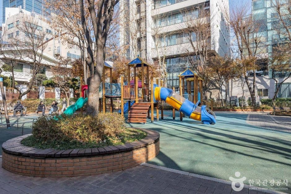 서울_강남구_역삼개나리공원_4