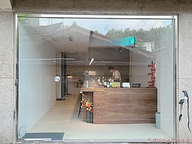 서울_성동구_우오보파스타바_외부