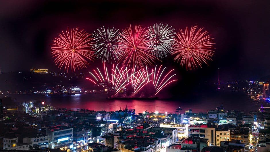 Yeosu Night Sea Fireworks Festival (여수밤바다 불꽃축제)